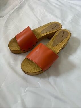 Seychelles Wooden Sandal
